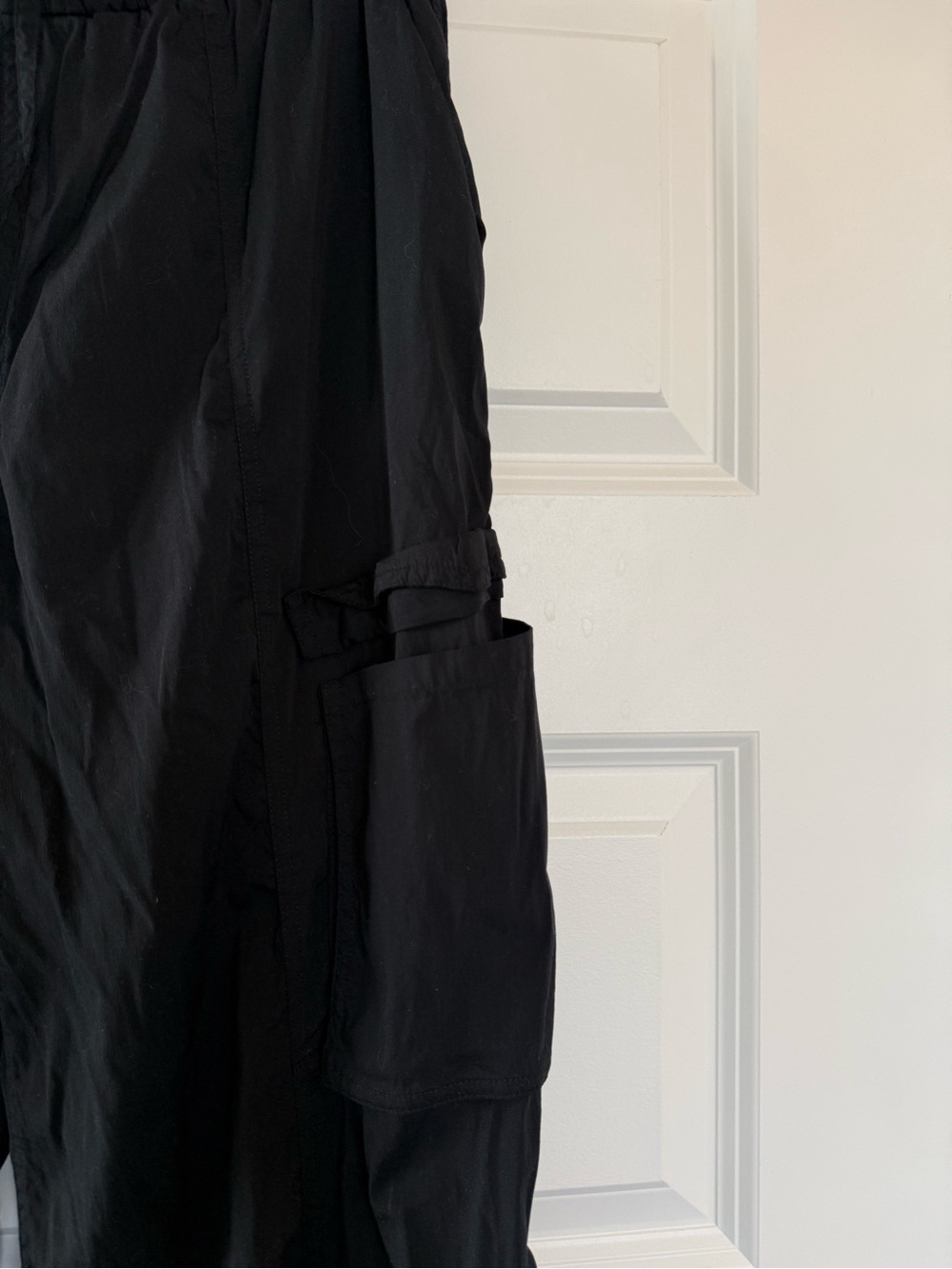 Lululemon Lightweight Adjustable Mid-Rise Cargo Pant - Picture 6 of 7